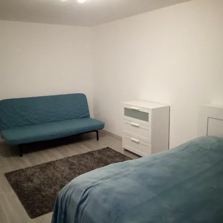 Dvojizbovy Byt, Apartmán